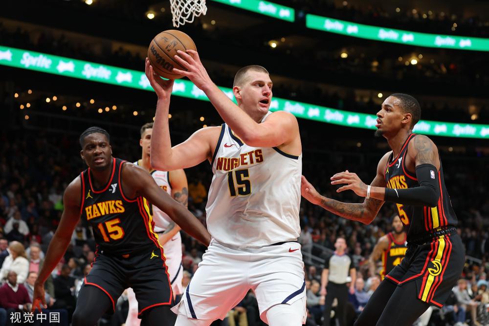 泪洒发布会 泪洒发布会