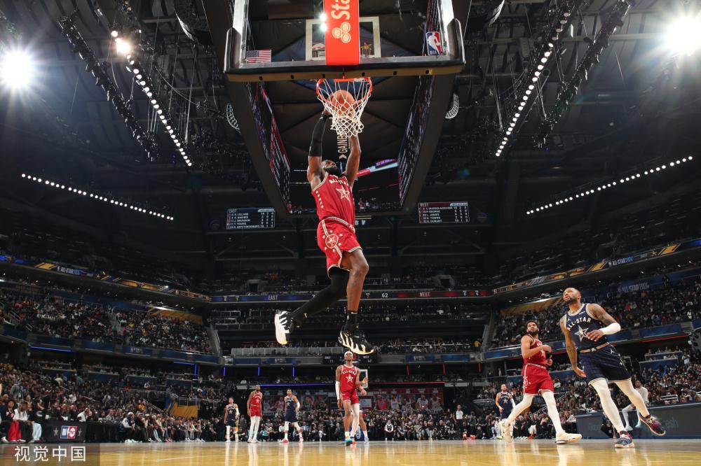 阵雄鹿队时 阵雄鹿队时