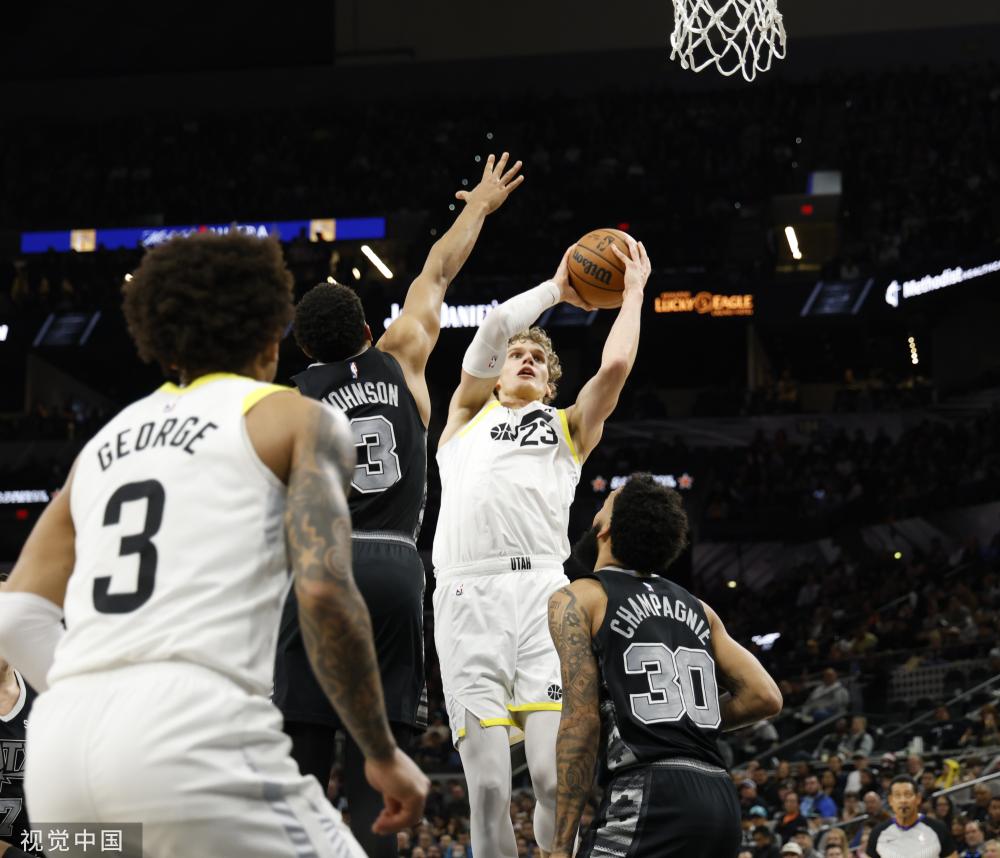 某明星球员 某明星球员